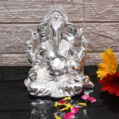 Shanti Ganesh