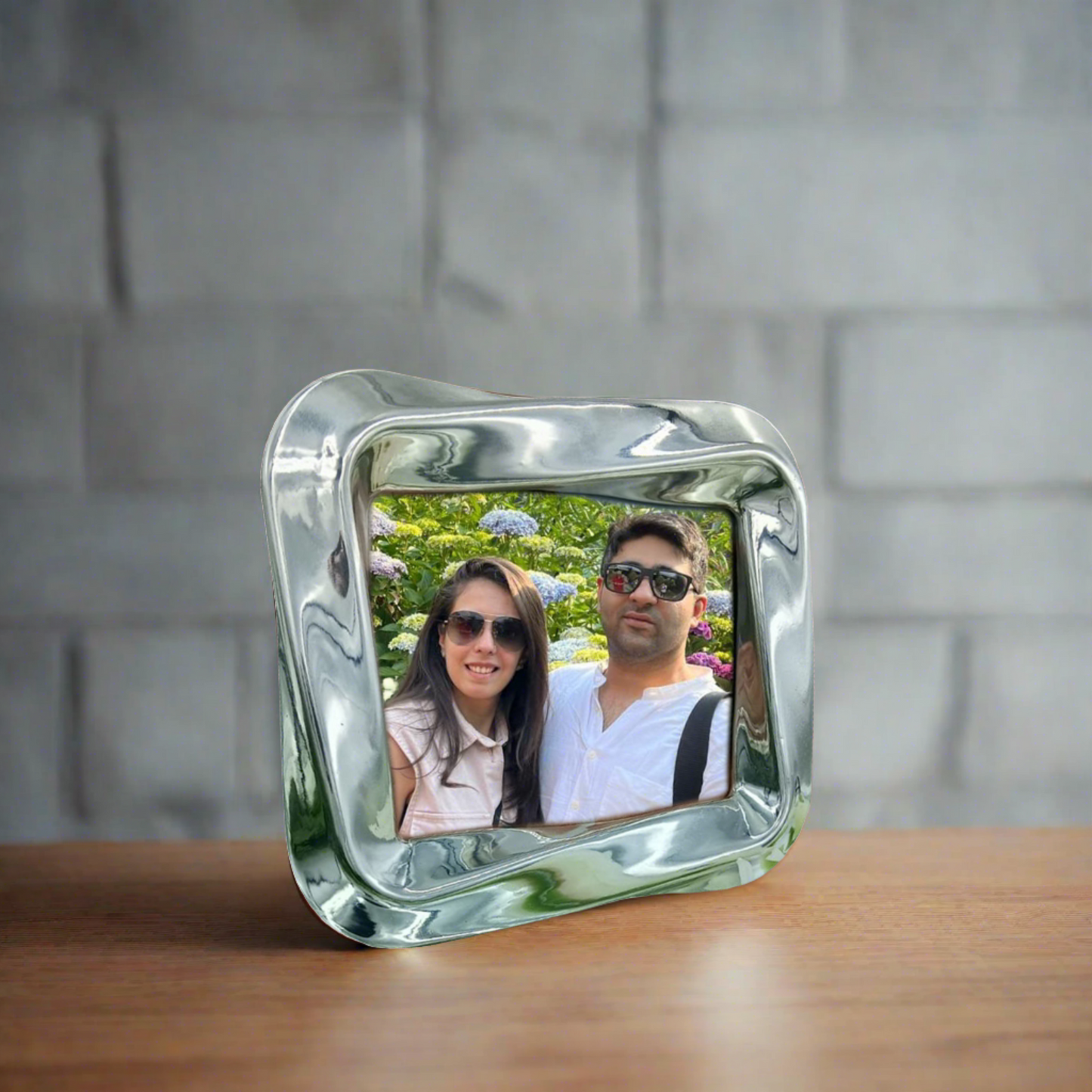 Mobius rectangular Photoframe small